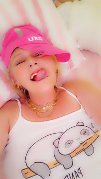 Hornybigirllisa from New South Wales,Australia